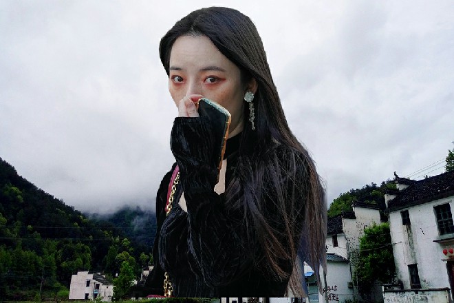 宋妮他们通过监控卫星看着这一幕，忍不住心中生惧