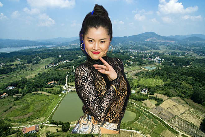 这次纳米粒子在空中形成巨大的长枪，枪口对准了伊轩