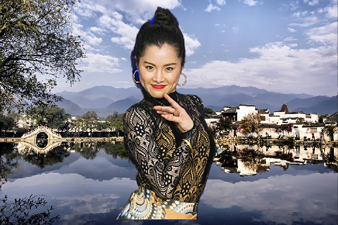 船夫停下船来，对诺曦S说道：客人今天真的是来对了