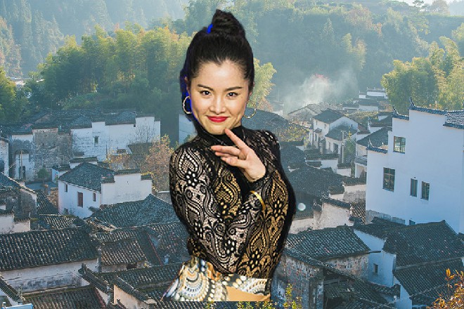苗小萌叹了口气，不过转眼又笑了起来，幸好我早有准备