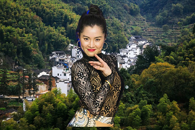 她就是白天使艾伦，曾经一个人对付整个圣教军的存在，