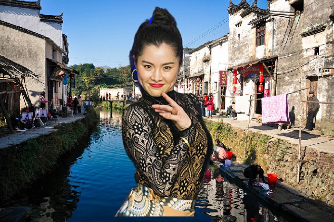 而就在这时候，董晴忽然一放手中的长枪，枪尖对准了苏曼s