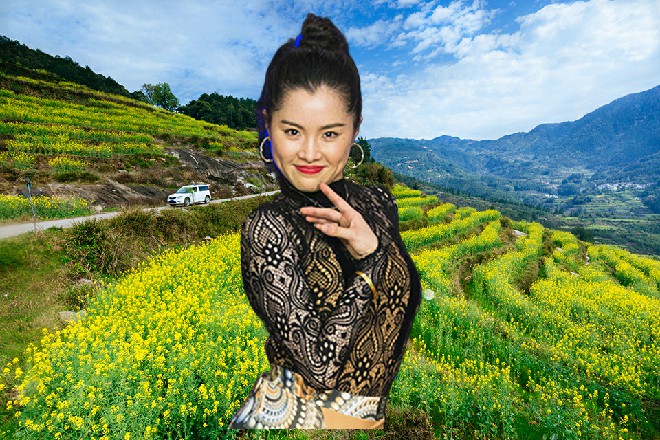 当然是赶快上报了一定要早点把这个可怕的越狱犯抓住