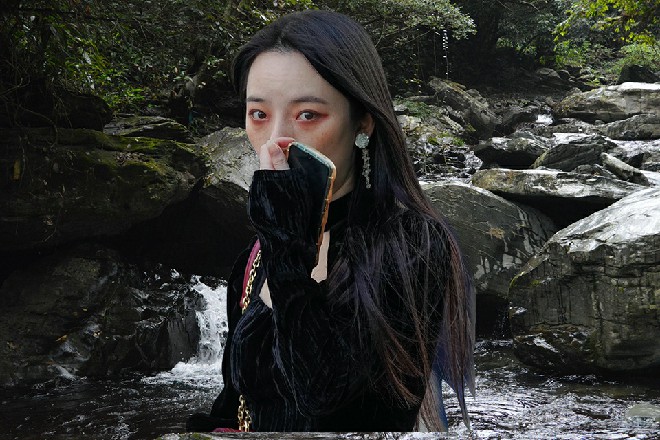罗芙大吃一惊，没想到夜雨楼竟然想连五岳剑派都要渗透