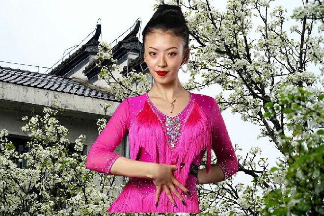 船夫停下船来，对诺曦S说道：客人今天真的是来对了