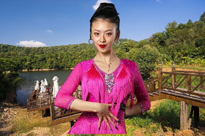 哇，要是能有这样的美女做女朋友，少活三十年都值了