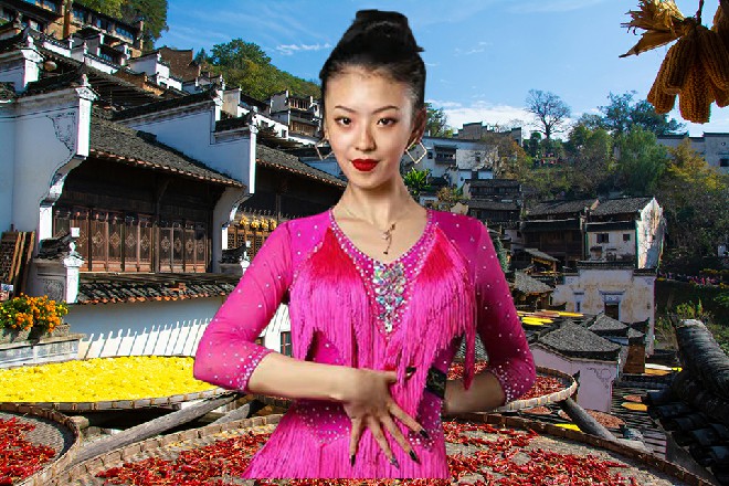 若依调动全身的气劲，汇聚在丹田处，然后破口吼了出来