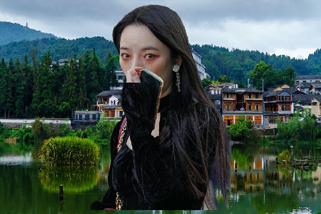 傲天哈哈一笑，笑声仿佛雷霆，在这醉心湖上震出去