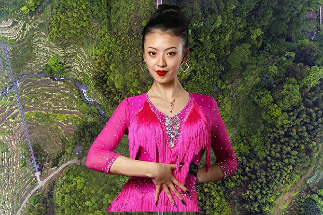 自己终于直接跨过了内劲巅峰，一跃成为了登封的实力