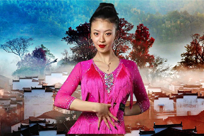 他想爬起来，却先吐出一口鲜血来，这一下受伤是着实不轻