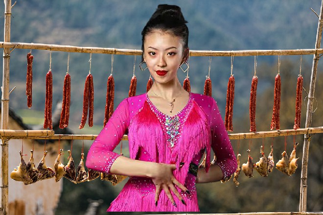 武曲这么一说，吴峰开心了，何伟何燕兄妹也都喜上眉梢