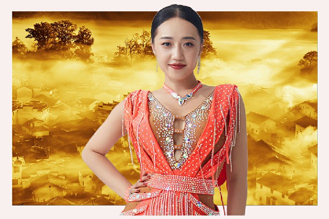 他话还没说完，看到了同样转过头来的红色妖姬，两腿顿时一抖