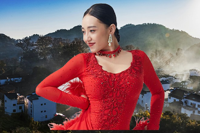 这婴儿天使直接被炸的满脸开花，金色的鲜血流淌出来