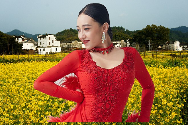 009很满意地点点头，我来尝尝这个神族的人味道如何