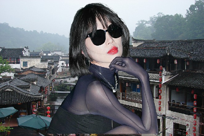 他举起自己手中的遥控器，不信的话，你可以试一试