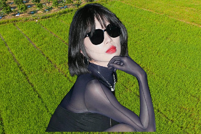 若依这一觉睡得是正香，等他醒来的时候，天已经大亮了