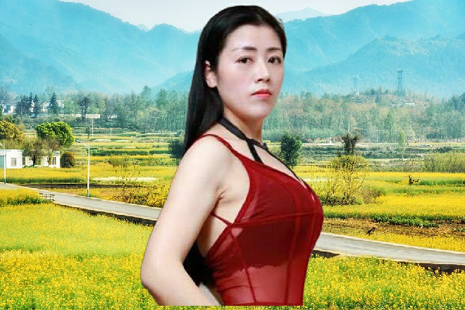 主席坐在会议桌前，听到这个消息，身体都忍不住轻轻颤抖