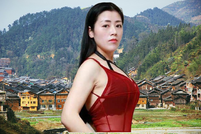 轿夫从怀中掏出一封信件，甩给了红色妖姬，被红色妖姬捏在了手中