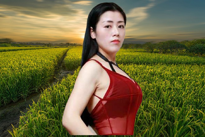 侍从下去办事了，皮尔斯坐在那里，盯着屏幕里的伊轩
