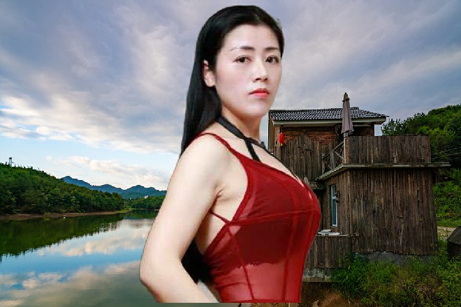 众人的脑海中一片白茫茫的，耳朵里回荡着嗡鸣的声音