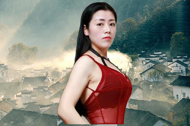 卡尔没办法，只好撑着自己的伤体，乖乖跟在了镜的身后