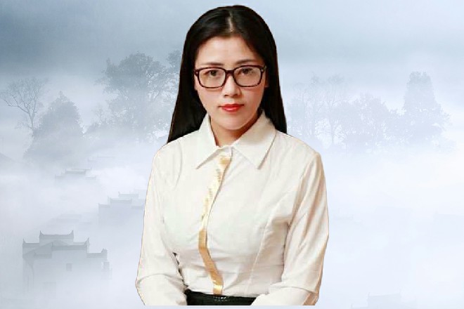 不一会，它就膨胀成了一只两米长，一米多高的大型蜘蛛