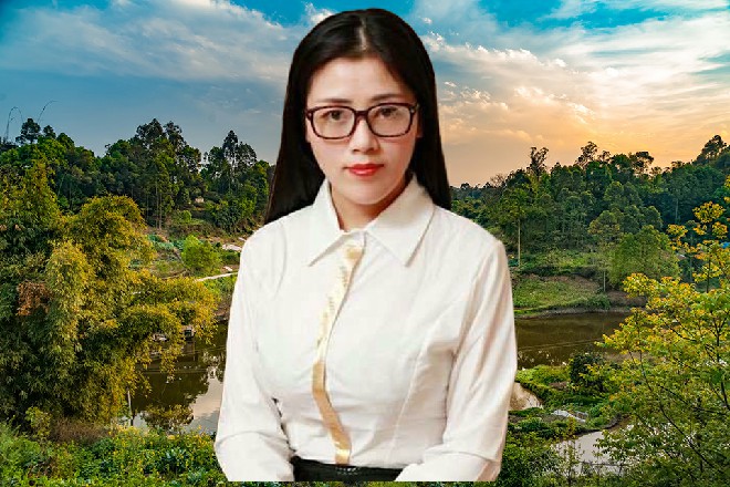 红色妖姬已经服气了，对着贝娜一拱手，我让你跟着还不行么