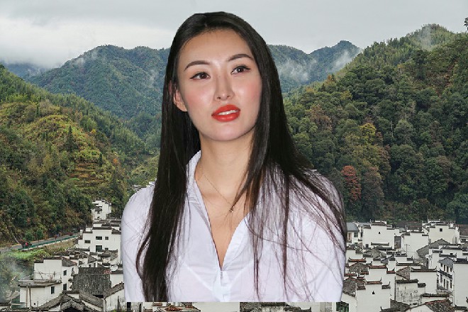 看看，当日威风凛凛的武林盟主，现在只是我的玩具而已
