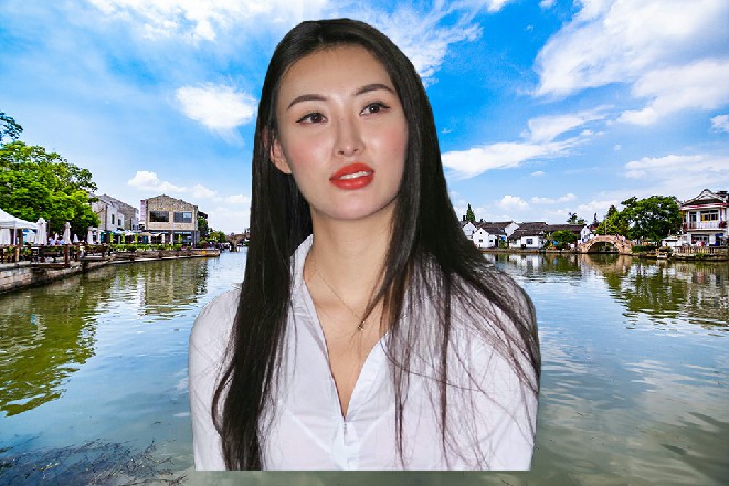 他倒是要见识见识，这传说中的满汉全席，到底是个什么样
