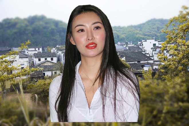 安妮一身剽悍的气息，外带着杀气，进来就直接娇斥一声