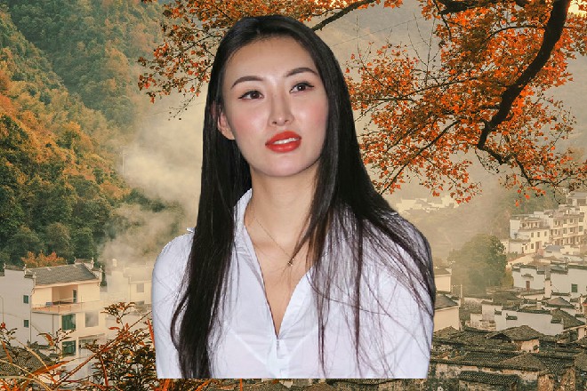 但这十多剑都被弹飞出去，只能在苏曼s的身前溅起一道道火花