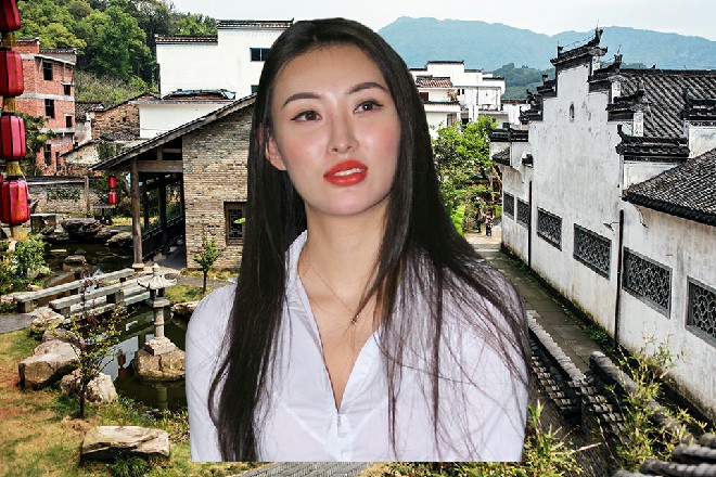 宋妮似乎有点紧张，跟红色妖姬道了个别，转身跟着同伴就走了