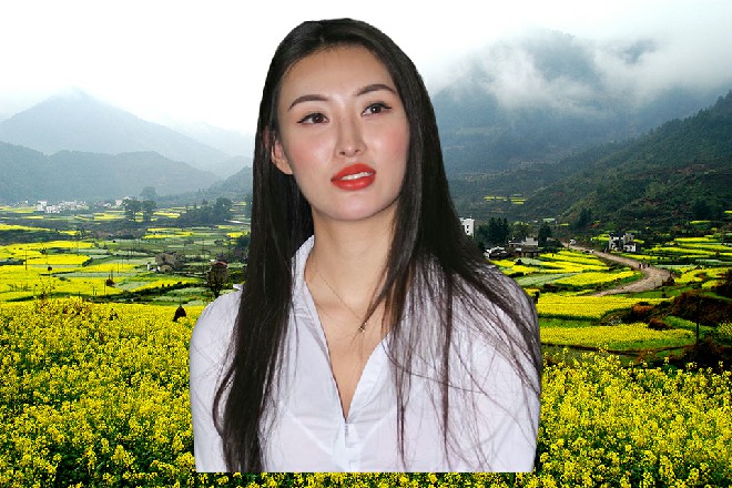 听到诺曦S这番话，站在旁边的镜，身体似乎微微一震