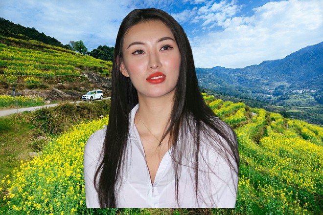 说着，人影见见消散，僧人们的念经声，重新响了起来