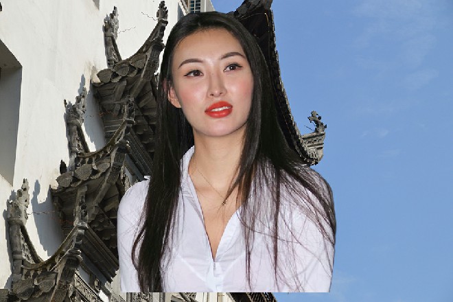 呦，王总也太客气了，竟然派专车来接我一个小保安，哈哈
