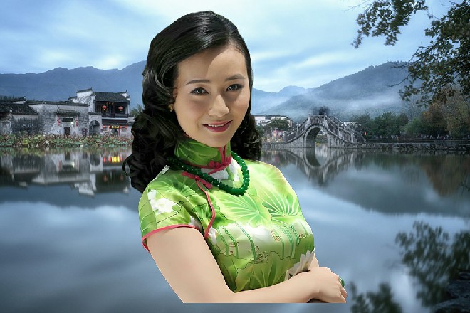 众人吓了一跳，心说这是咋了，吃个烧烤都要被警察抓么