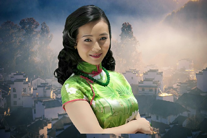 龙老爷子只是看了自己的儿子一眼，龙智的父亲立刻背后生寒