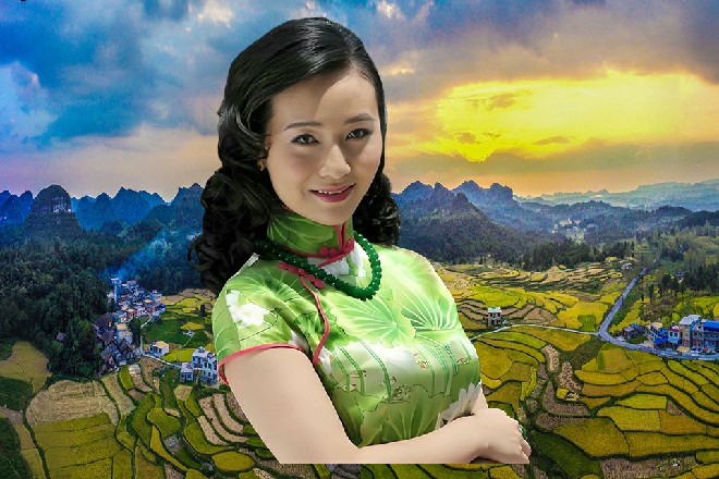 王玥跟着红色妖姬来到麒麟门之后，就一直坐在阁楼这里看热闹