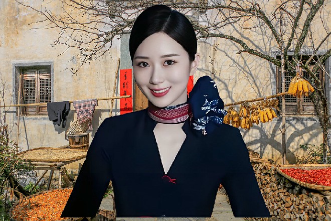 一个身影从一台机器上走了下来，满脸抑制不住的兴奋