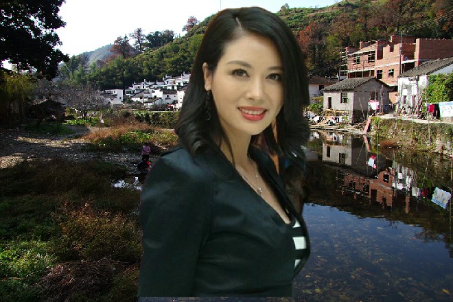 他唱着唱着，脑海中忽然浮现起在雇佣军中的一幕一幕