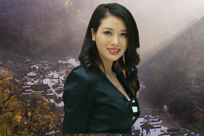 而因为伊轩的入侵，监狱里的警报大作，红灯不断闪烁