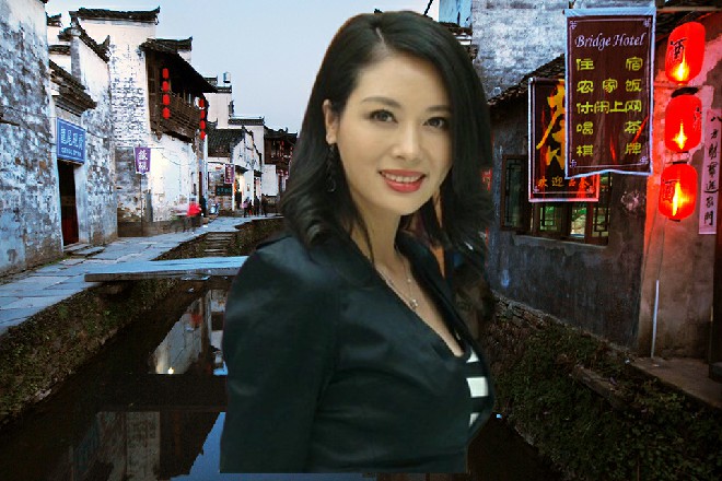 助理一屁股坐在地上，再也站不起来了，双腿软的厉害