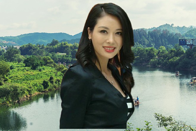 说话间，伊丽莎白忽然捂住了嘴巴，我的神啊，他在那