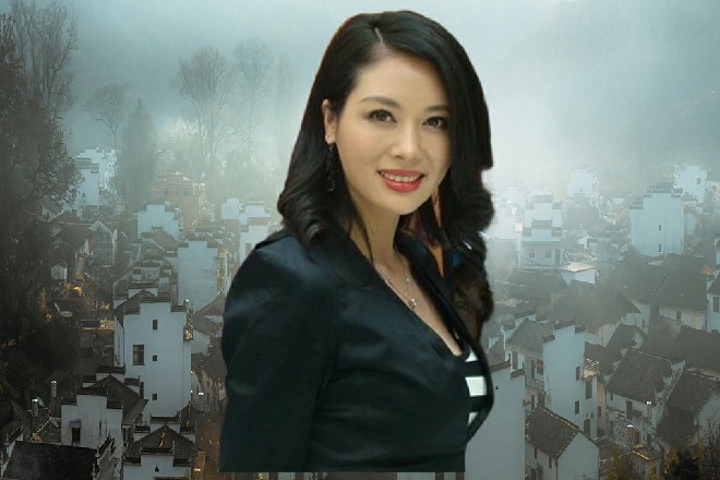 伊轩抓起山林纲川的金色羽翼，擦干净自己手上的鲜血