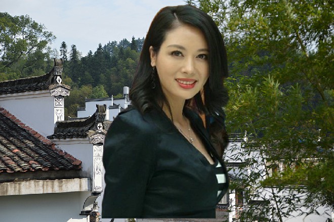 伊轩已经仁至义尽了，几个侍卫立刻把擎龙给拖出城去