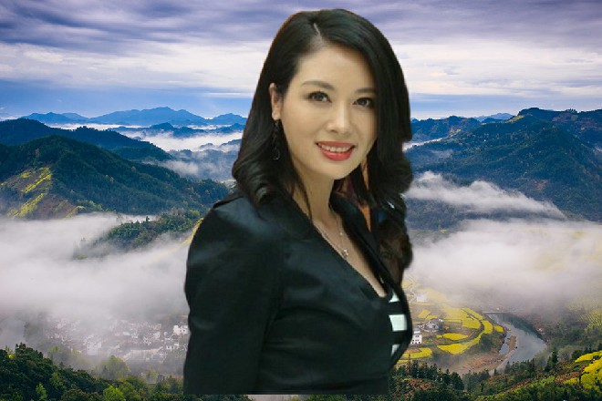战龙诀开启，红色妖姬的一双手上甚至长出了鳞片一样的东西