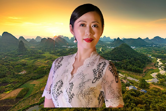 不是说，她应该在九龙岛那边失踪了么，为何又会出现的
