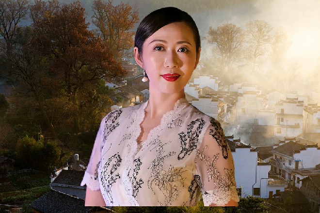 她忽然觉得，这个男人发起火来，有点小可怕的样子，