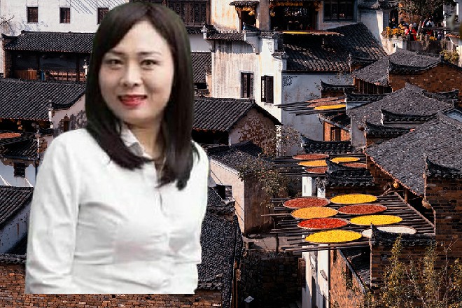 他站在那里，拿出自己大哥的气势，冲着何素喊了一声