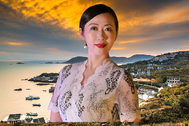 他说着，右手手掌变得如同青玉一般，让刘宝军脸色白了起来